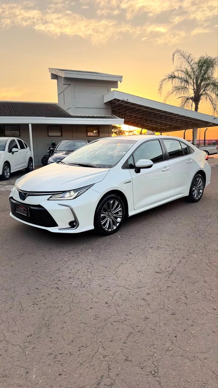 Toyota Corolla Corolla Altis 1.8 16V Aut. (Híbrido) 2021