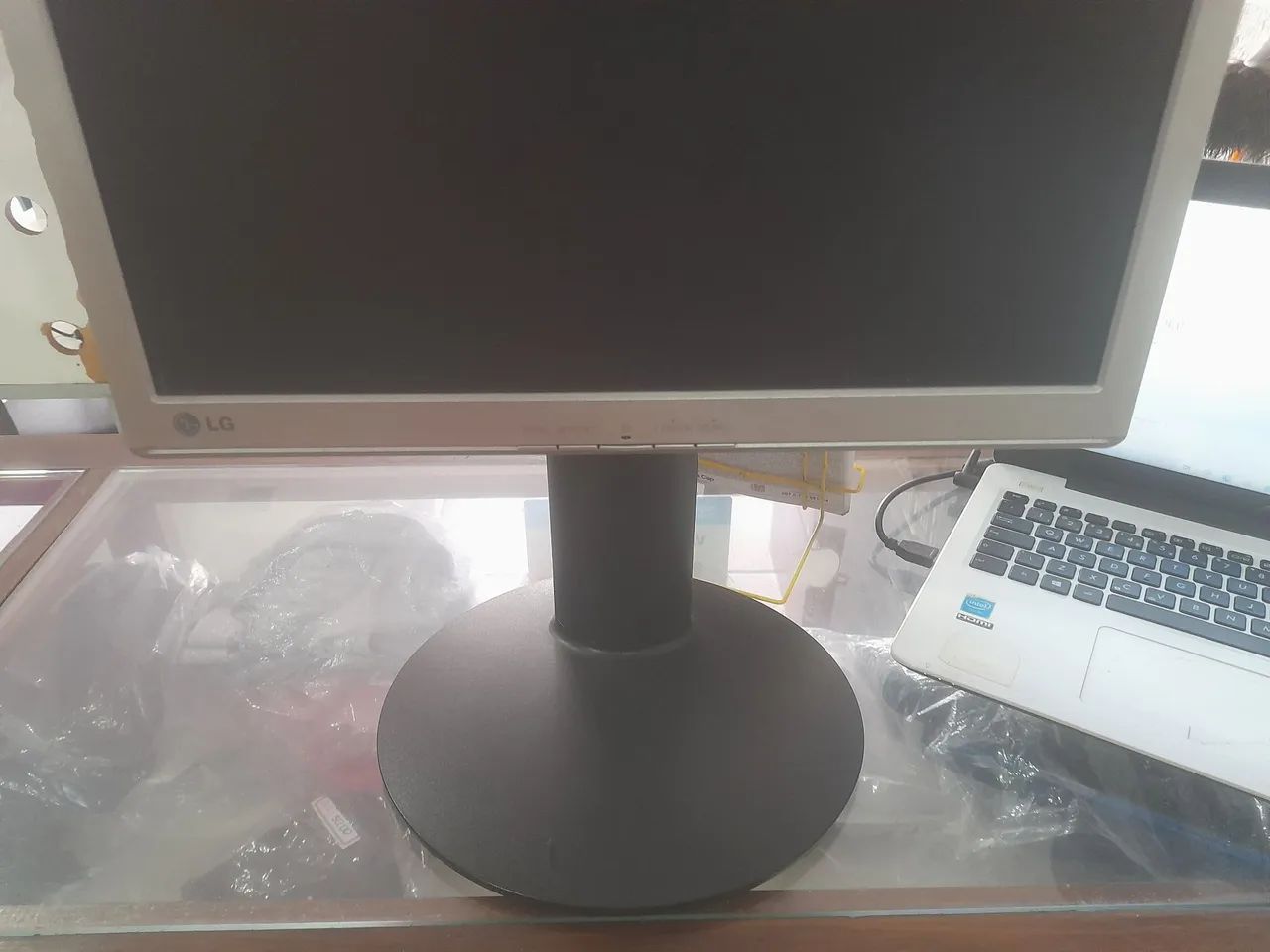Monitor LG saída VGA  - Foto 3