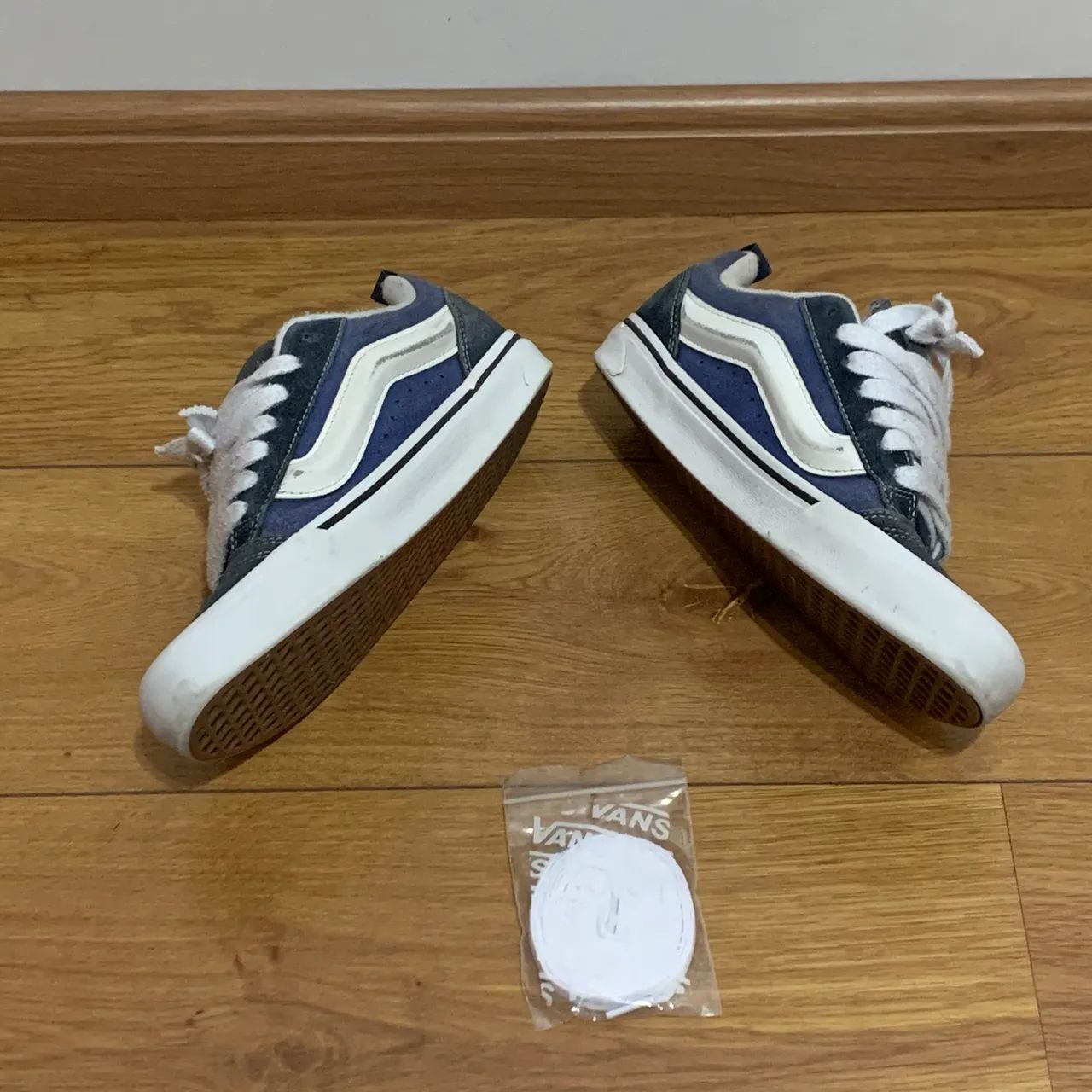 Tênis Vans KNU Skool - Original - 40BR/9US/27cm - Foto 3