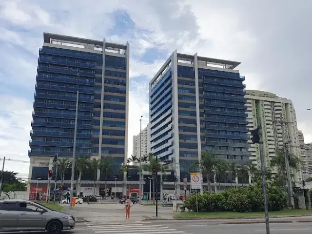 COBERTURA COMERCIAL NO RECREIO DOS BANDEIRANTES, 25m²