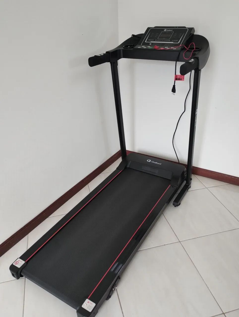 Esteira Ergométrica Elétrica Semi Nova 220V