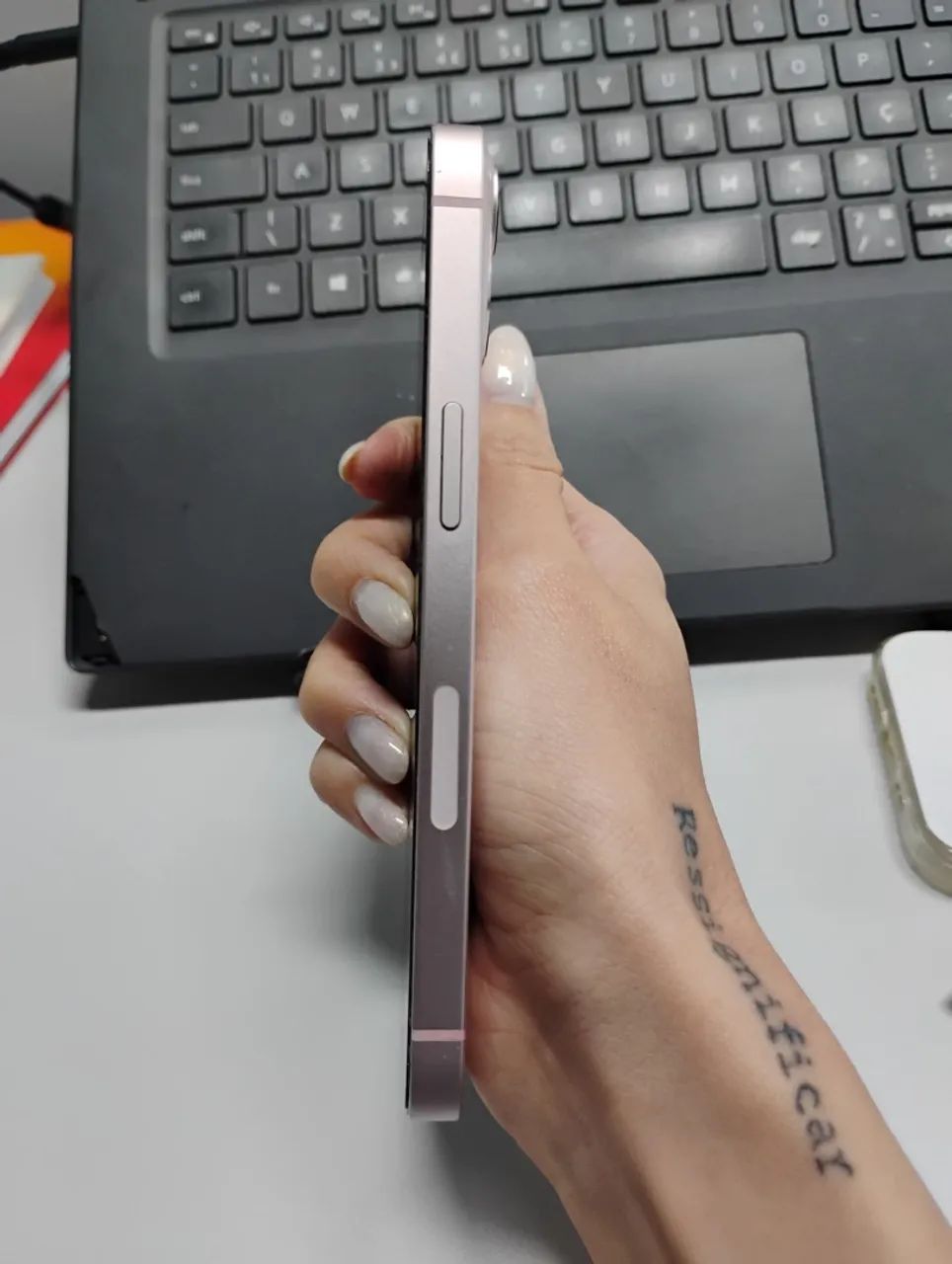 IPHONE 13 - 128 GB - Foto 4
