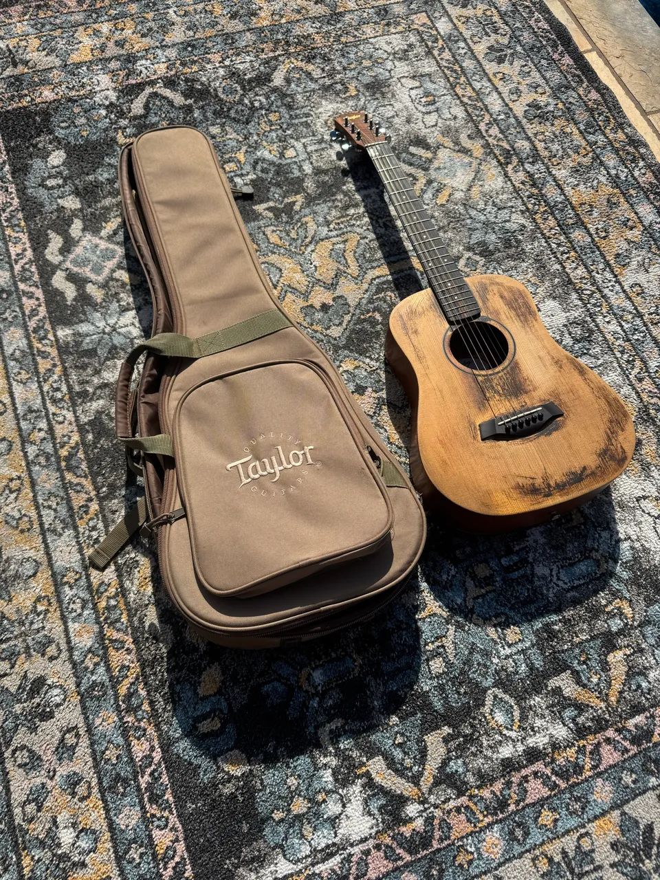 Violão Taylor Baby 