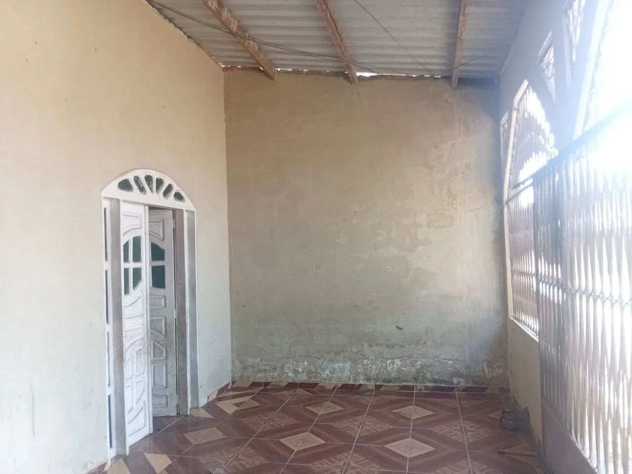 Uma Casa Grande com 02 quartos - Foto 2