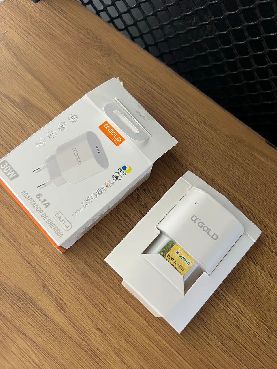 Adaptador de corrente USB-C de 20 W Fonte IPhone original