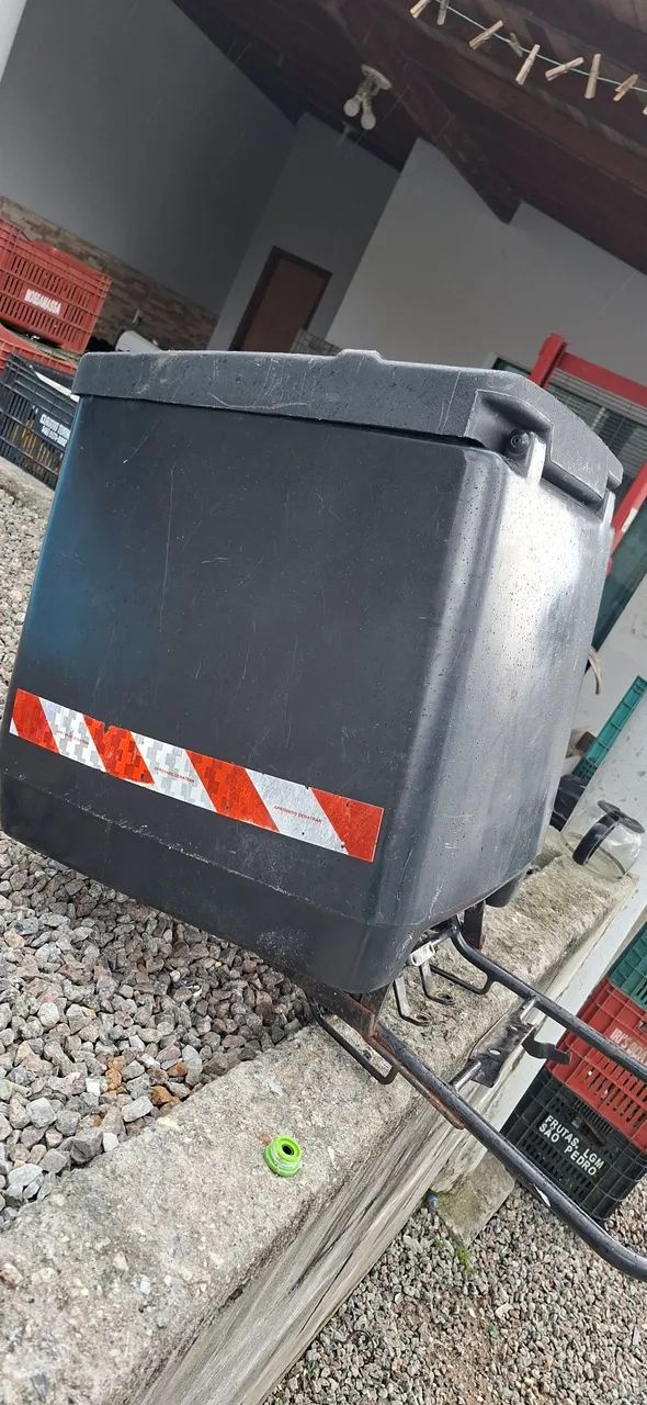 Bau grande 180 litros para titan - Foto 2