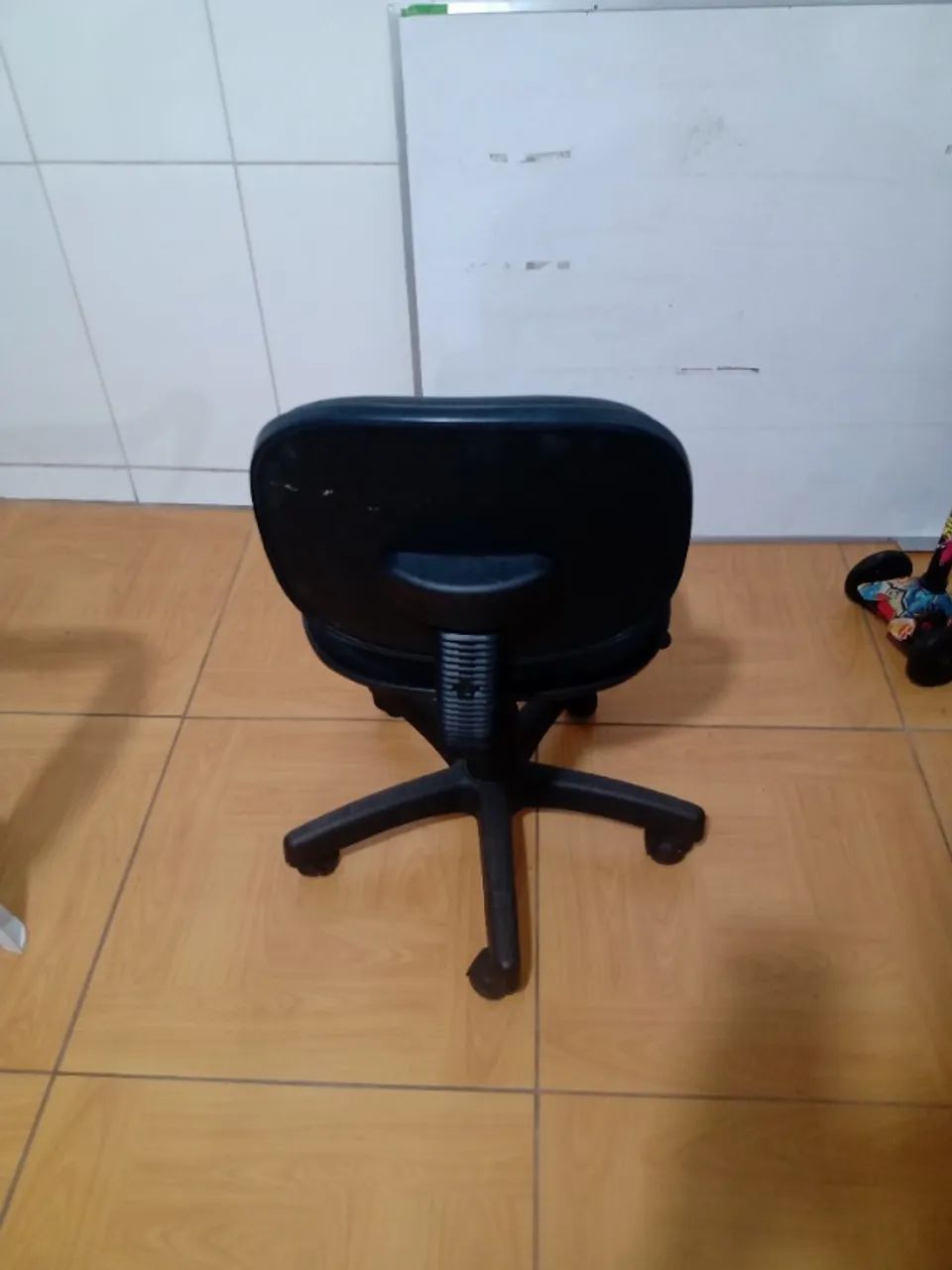 Mesa e cadeira de escritório  - Foto 3
