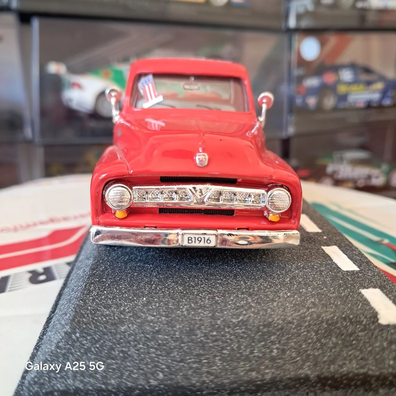 Miniaturas colecionáveis escala 1:43 - Foto 4