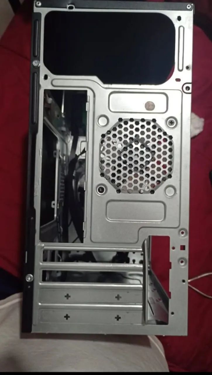 Gabinete funcionando perfeitamente  com fins rgb - Foto 3