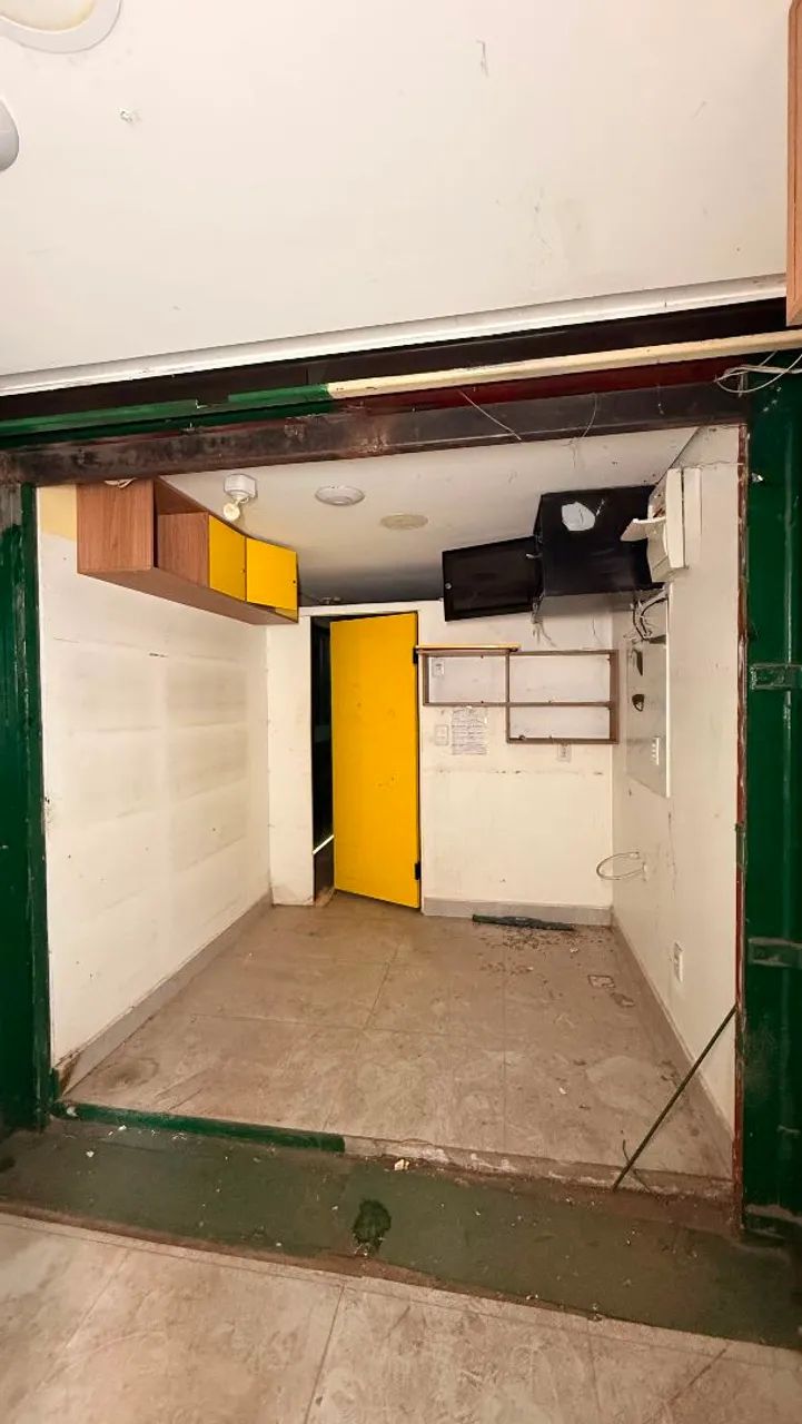Vende-se 2 container preparados para comércio com alguns móveis.  - Foto 4