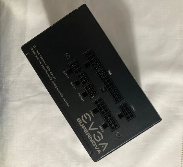 Fonte EVGA 550 80 Gold Modular