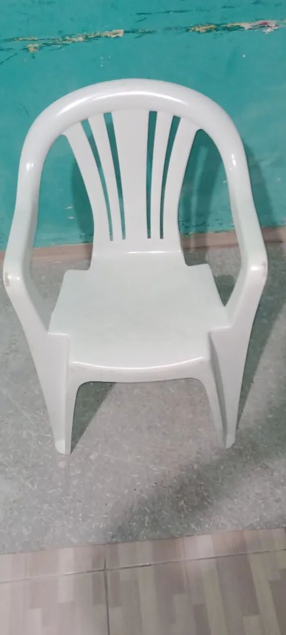 Cadeira de plástico  - Foto 3