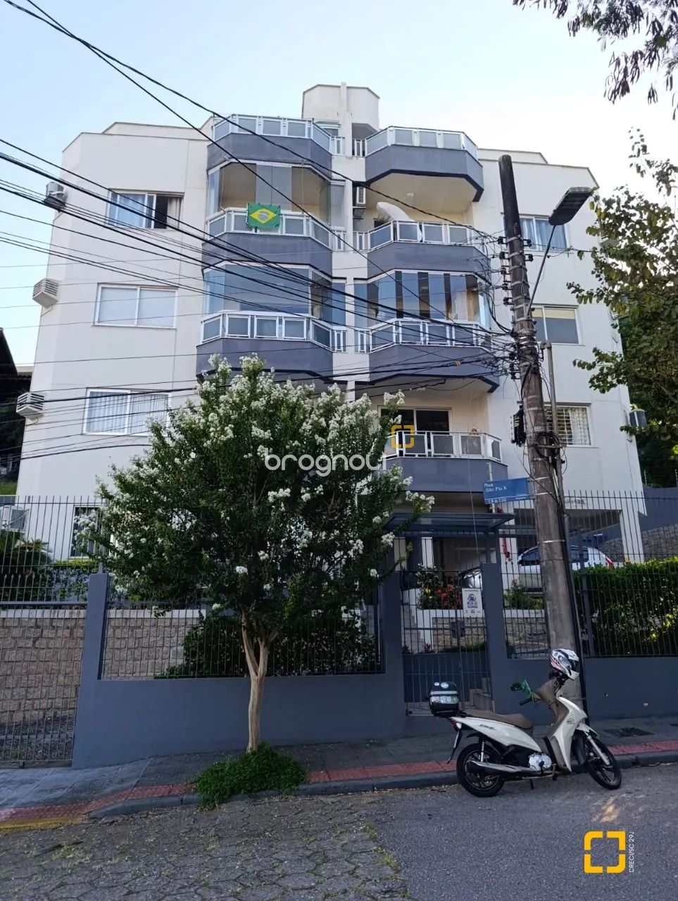Apartamento de 01 dormitório em Coqueiros em Florianópolis - SC