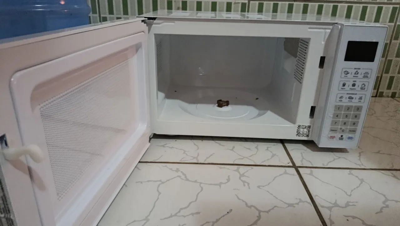 Vendo microondas mondial 21 litros  - Foto 3