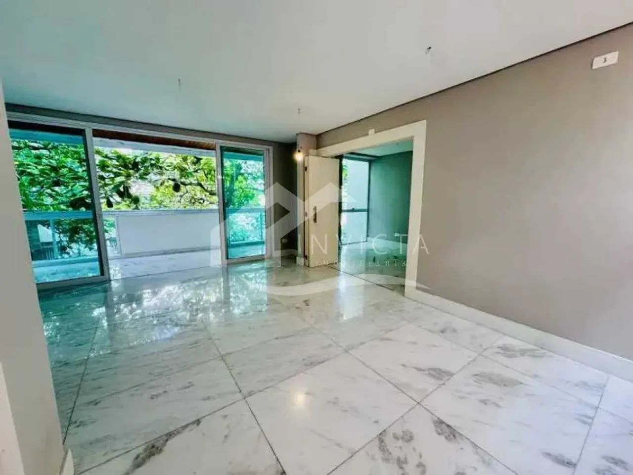 MARAVILHOSA COBERTURA DUPLEX PRÓXIMO A LAGOA - Foto 4