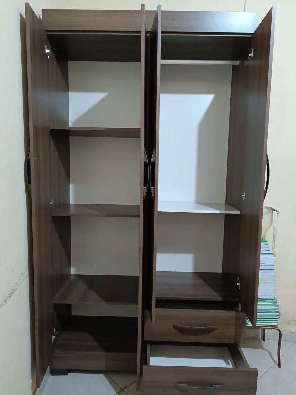 Guarda-roupa 4 portas - Foto 2