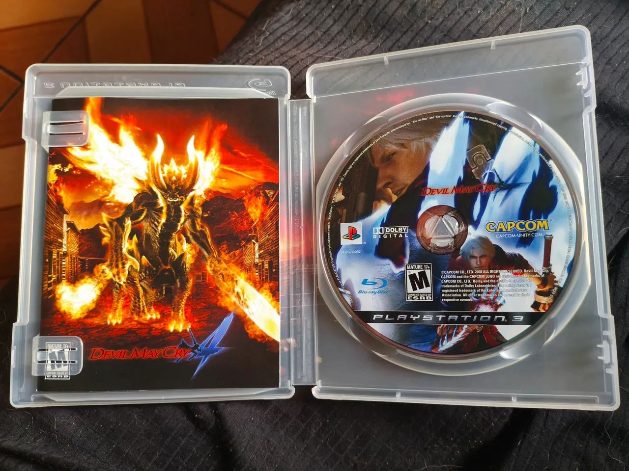 DEVIL MAY CRY 4 PS3  - Foto 3