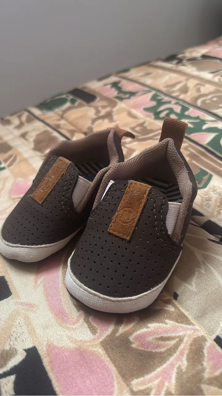 Lote com 10 pares de sapatinhos de bebê menino ? Excelente estado  - Foto 2