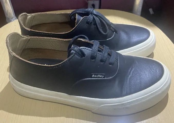 Tênis redley preto de couro, 35