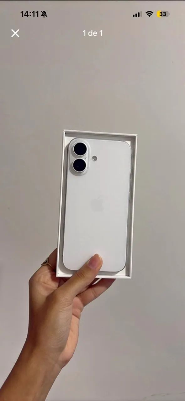 Celular novinho , com 3 semanas de uso 