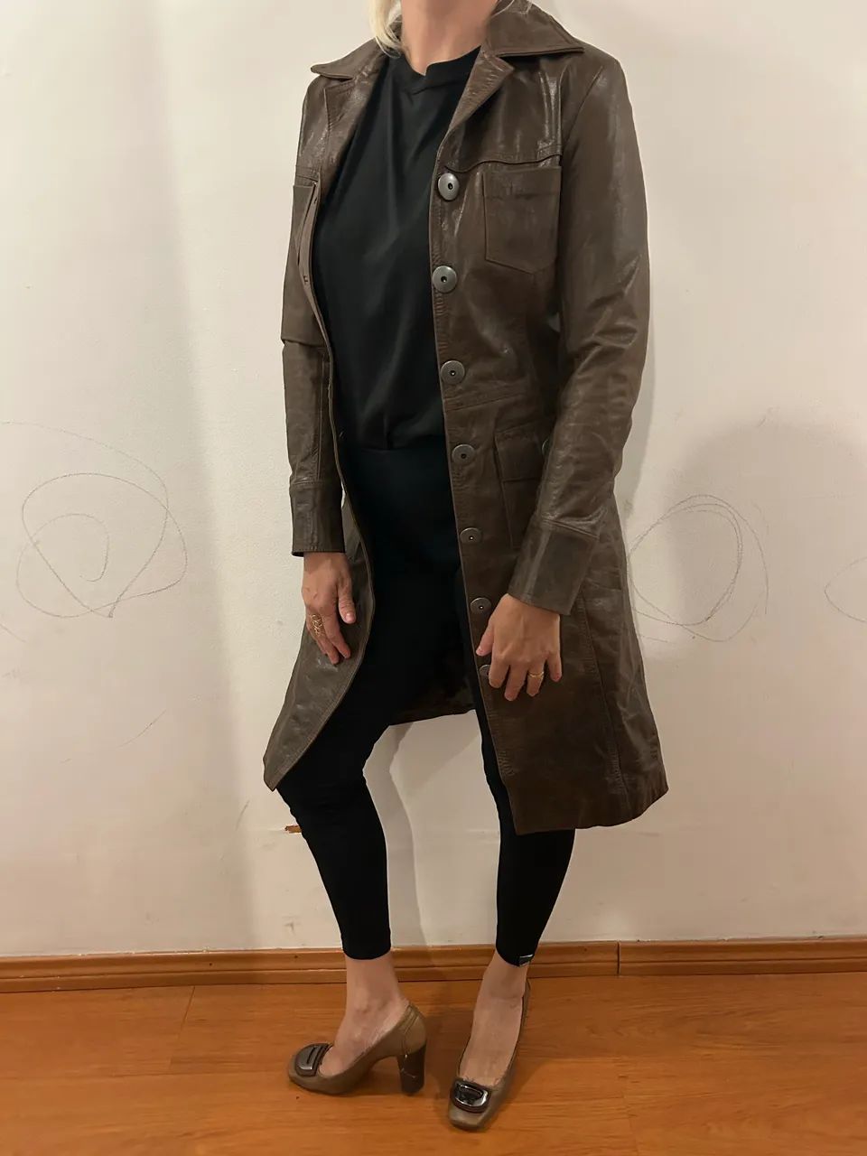 Casaco de Couro Legítimo Feminino Marrom marca Crayon (Argentino)