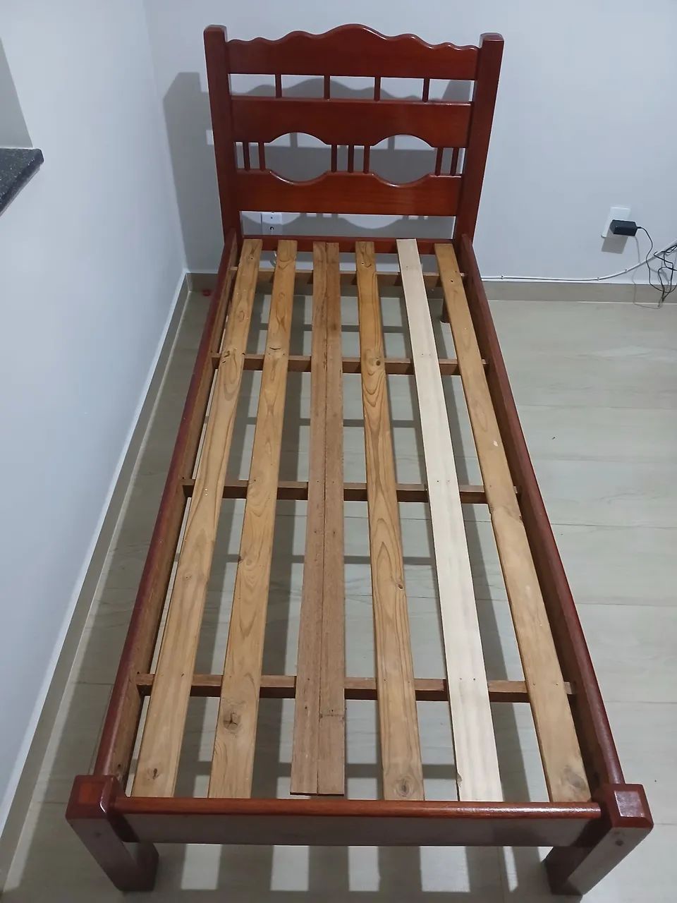Cama solteiro madeira maciça - Foto 4