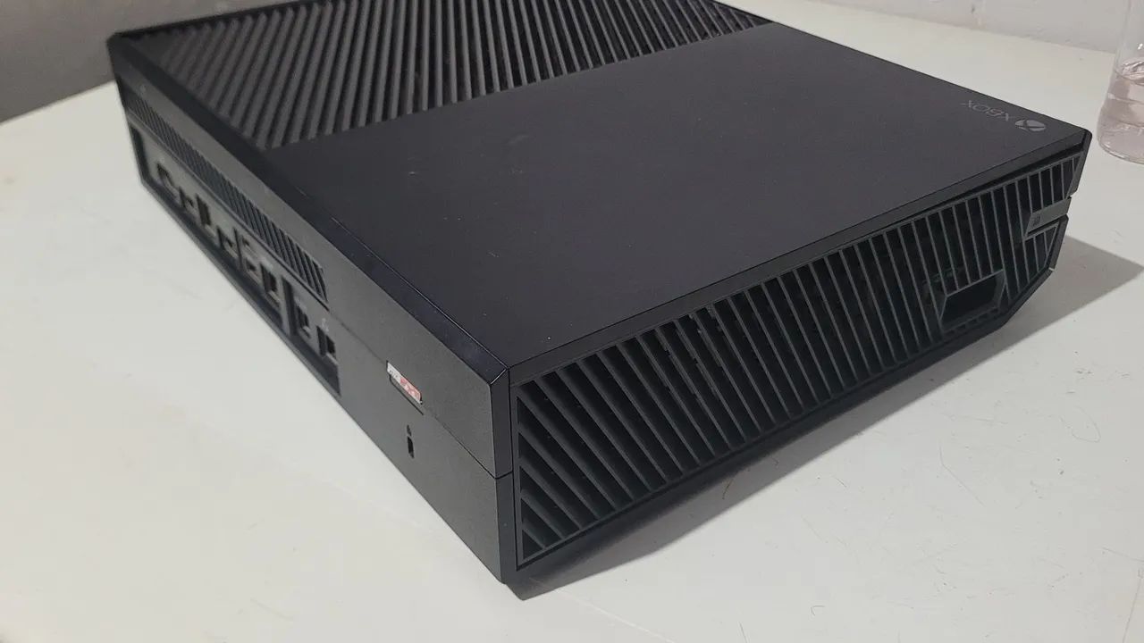 Xbox one - 3 meses de uso - Foto 3