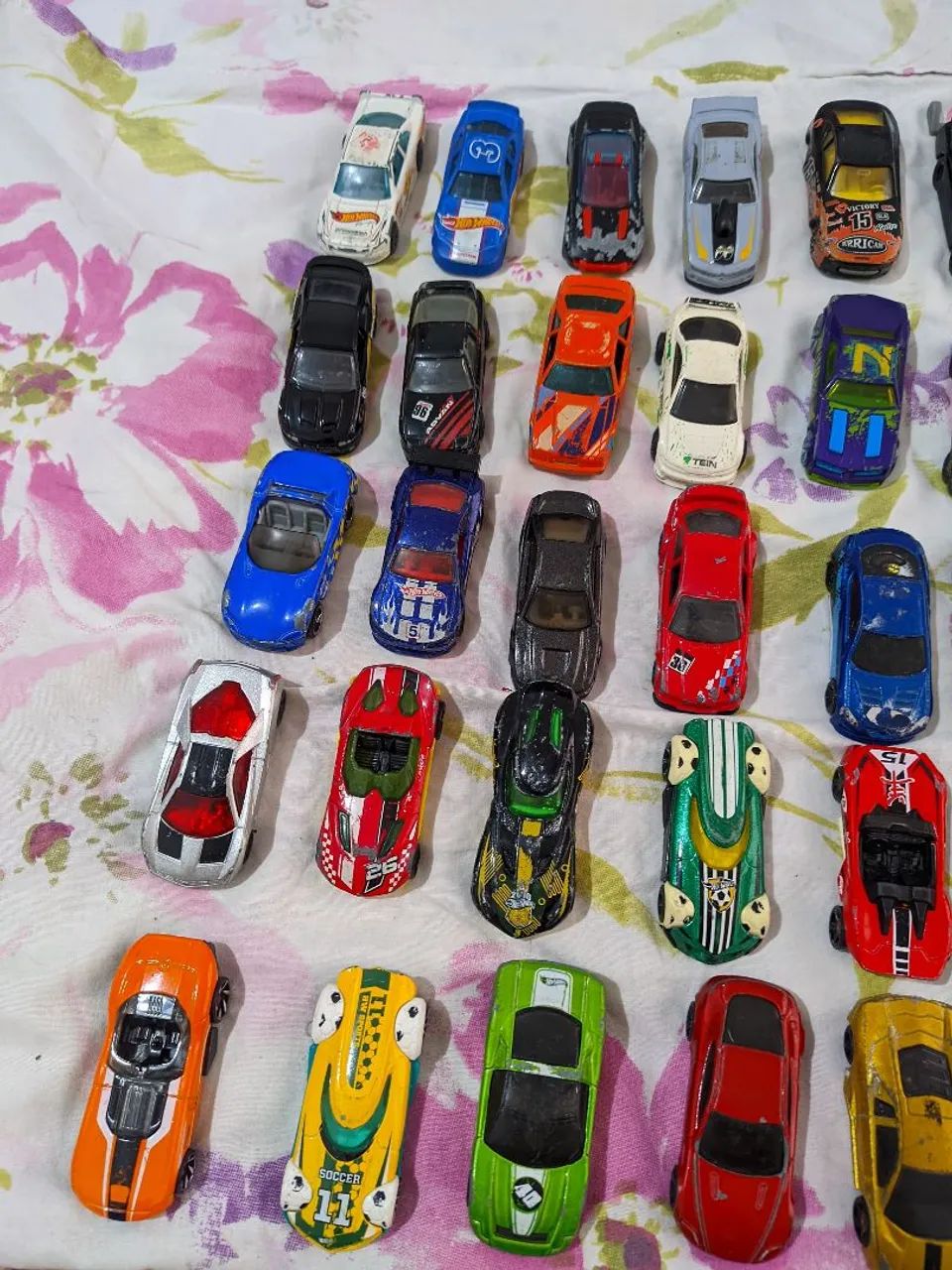 Lote 3 Hotwheels loose.. - Foto 3