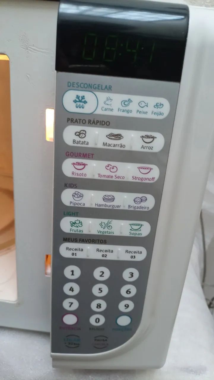 Microondas Eletrolux MEF 41 127V - Foto 4