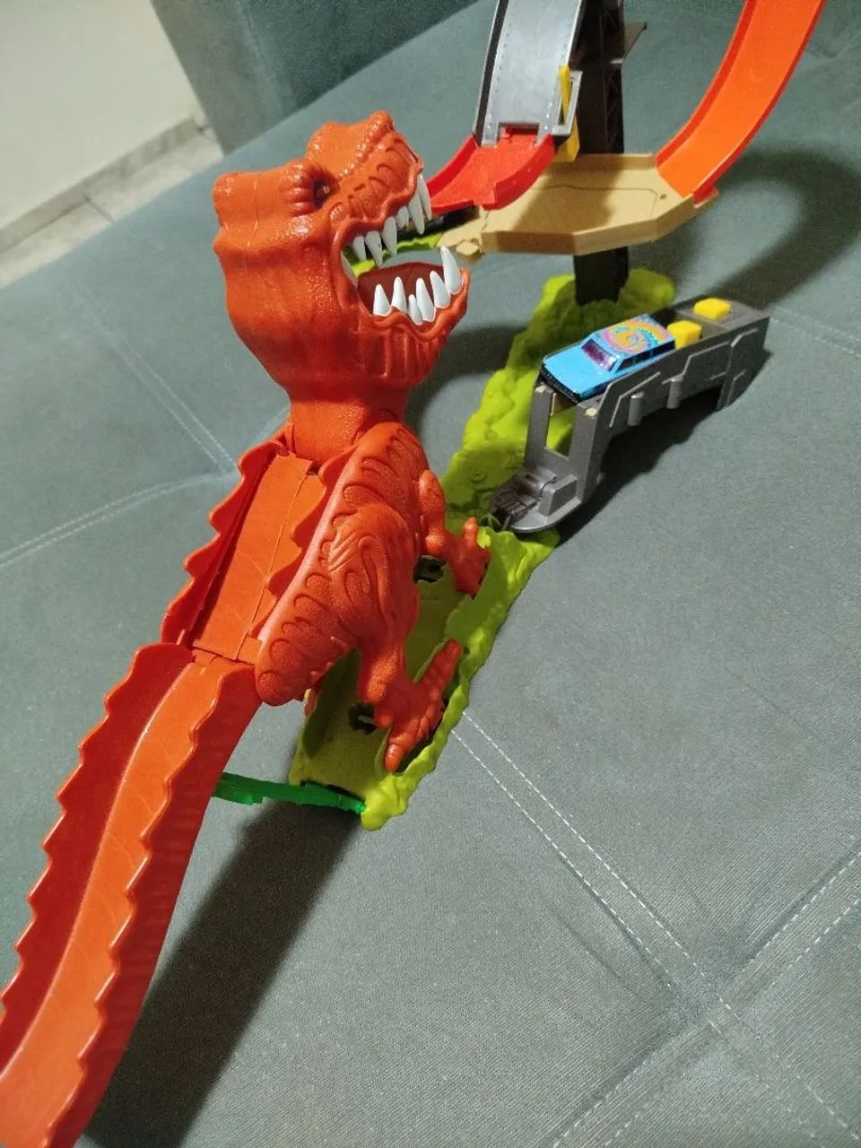 Brinquedo Dinossauro Hot Wheels  - Foto 3