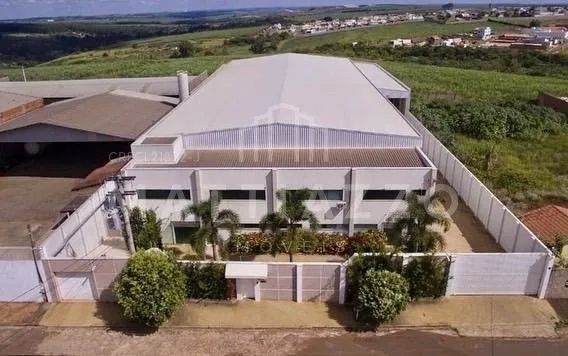 Galpão Industrial à venda, no Distrito Industrial em Iracemápolis.