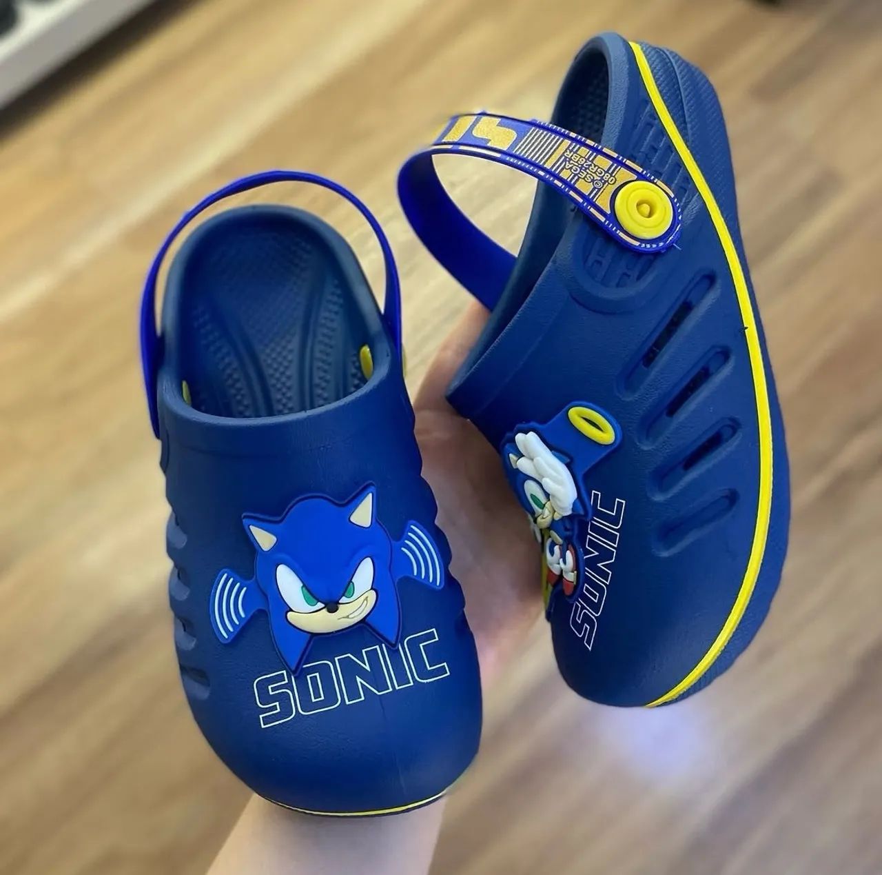 Crocs sonic - Foto 2