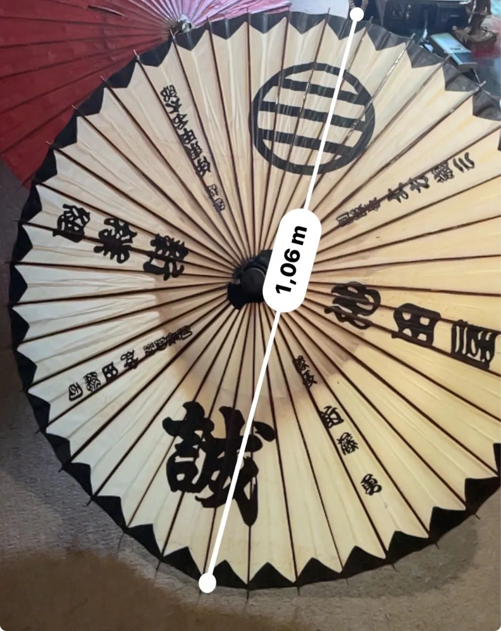 Dois wagasa (guarda-chuva de papel japonês) - Foto 3