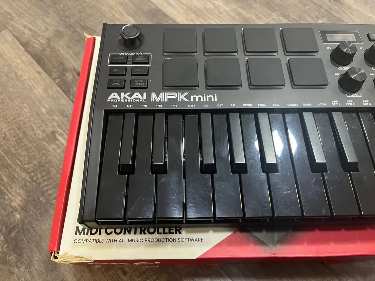 Akai MPK Mini - Black Edition - Instrumentos musicais - Anhangabaú