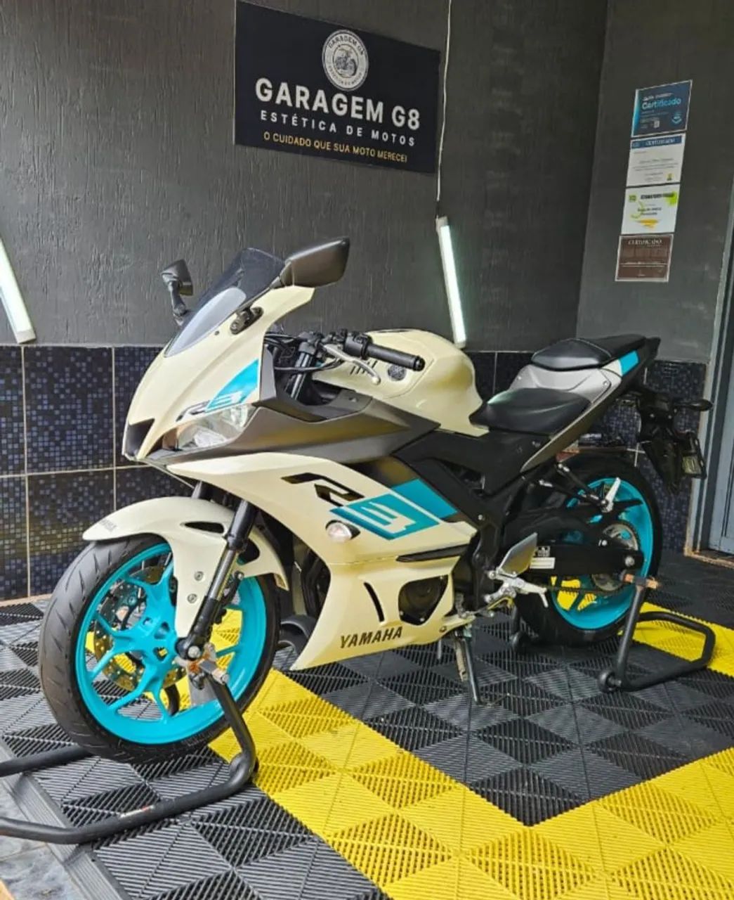 YAMAHA R3 - Foto 3