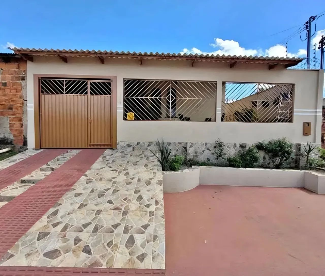 Casa ótima em Flores - Aceito entrada