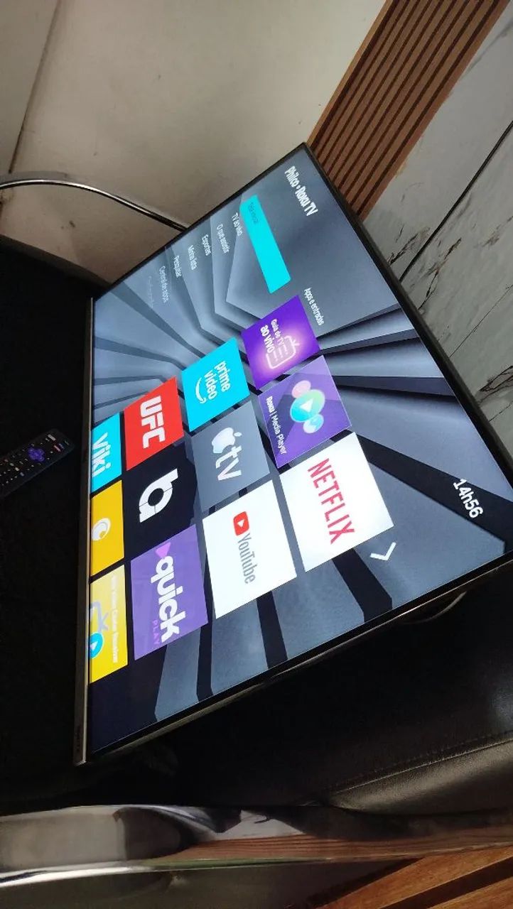VENDO TV 43 SMART TOP COM OS PLÁSTICOS AINDA ,4 MESES DE USO, FUNCIONA PERFEITAMENTE!!! - Foto 2