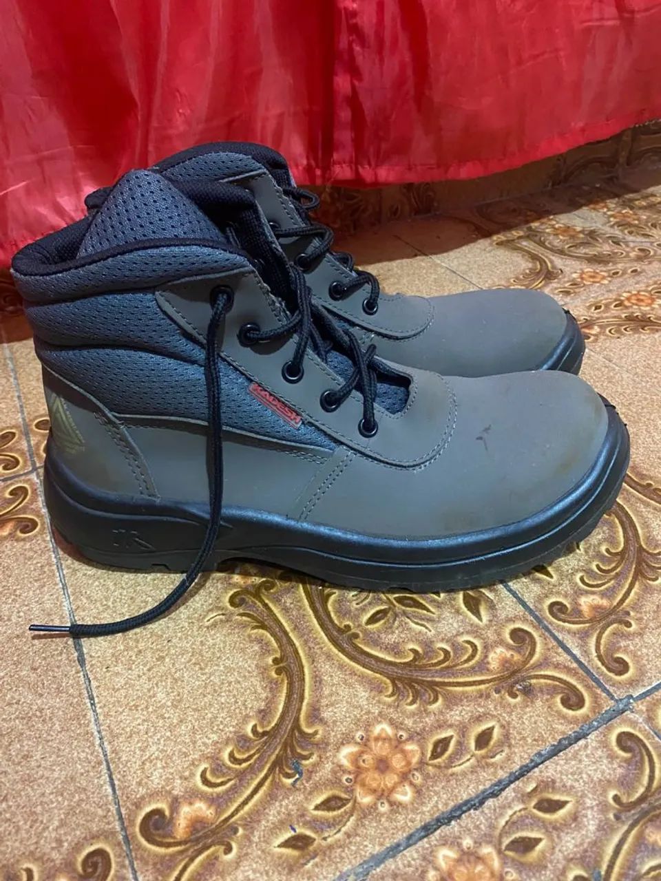 Estou vendendo essa bota - Foto 3