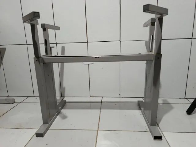Base de Escrivaninha Resistente 