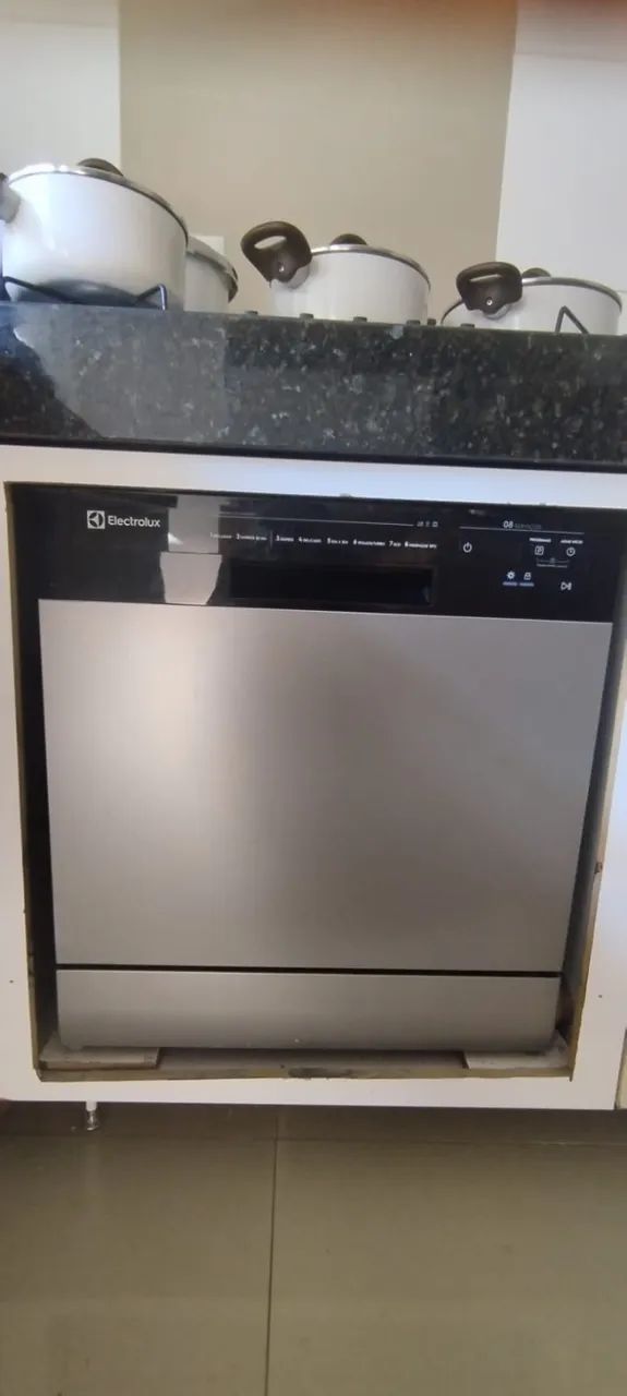 lava louças Electrolux - 8 serviços- Muito nova