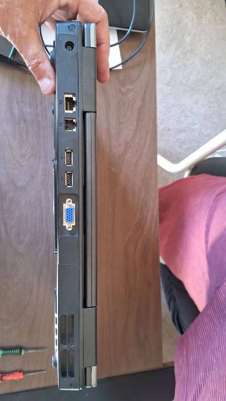 Notebook Dell latitude 131L 3Gb.memoria HD 60Gb.Win xp Funcionando  - Foto 4