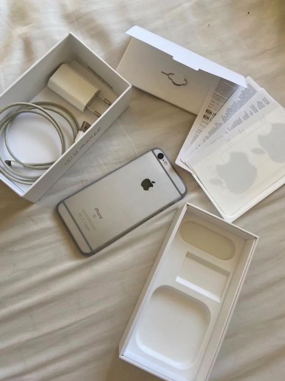 Iphone 6s 32gb com caixa Original - Celulares e Smartphones