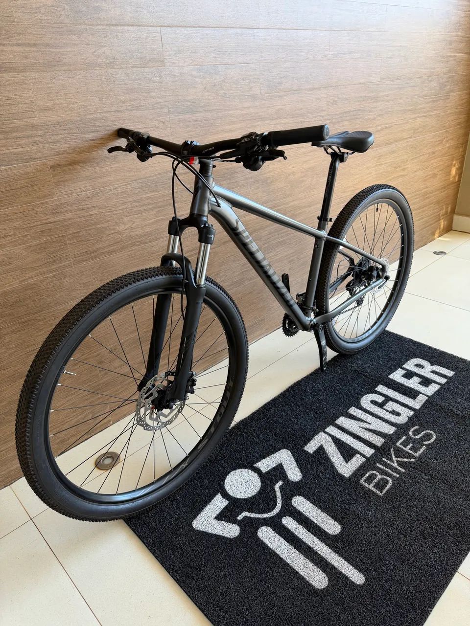 Specialized Rockhopper Comp Aro 29 Altus 18v Freio Hidráulico Tamanho M Estado de Nova - Foto 5