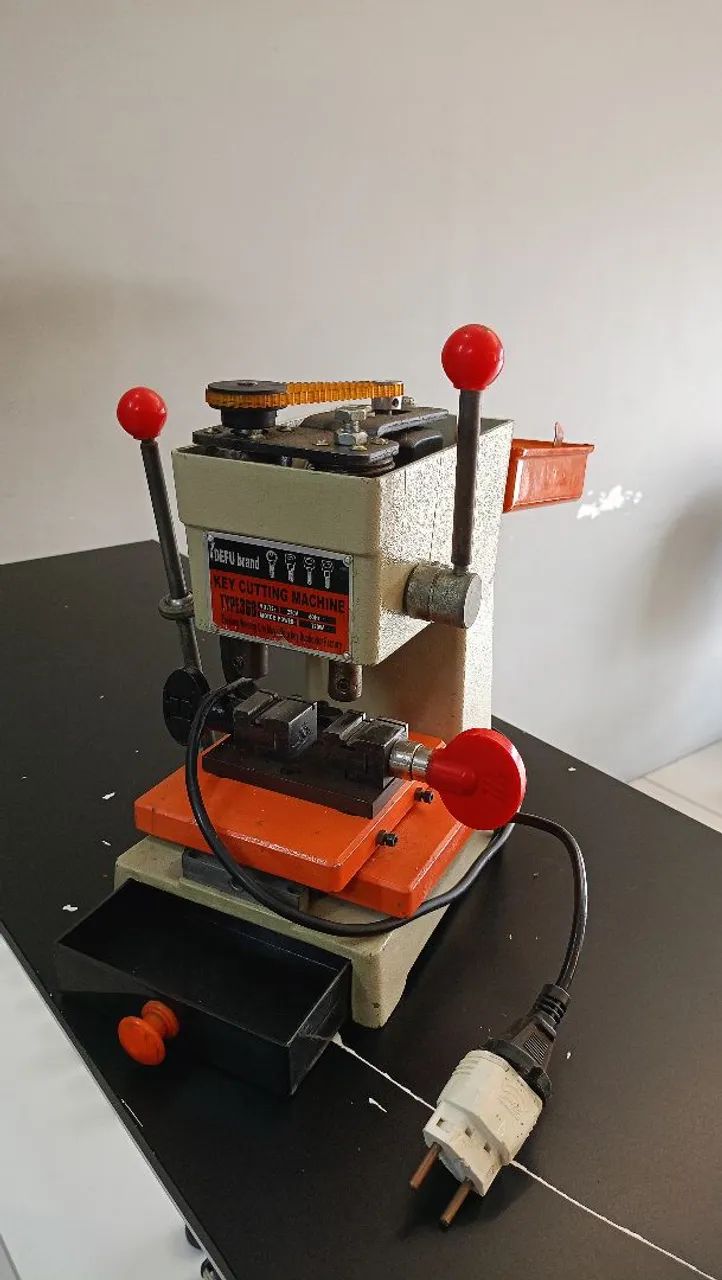 COPIADORA DE CHAVE PANTOGRÁFICA 