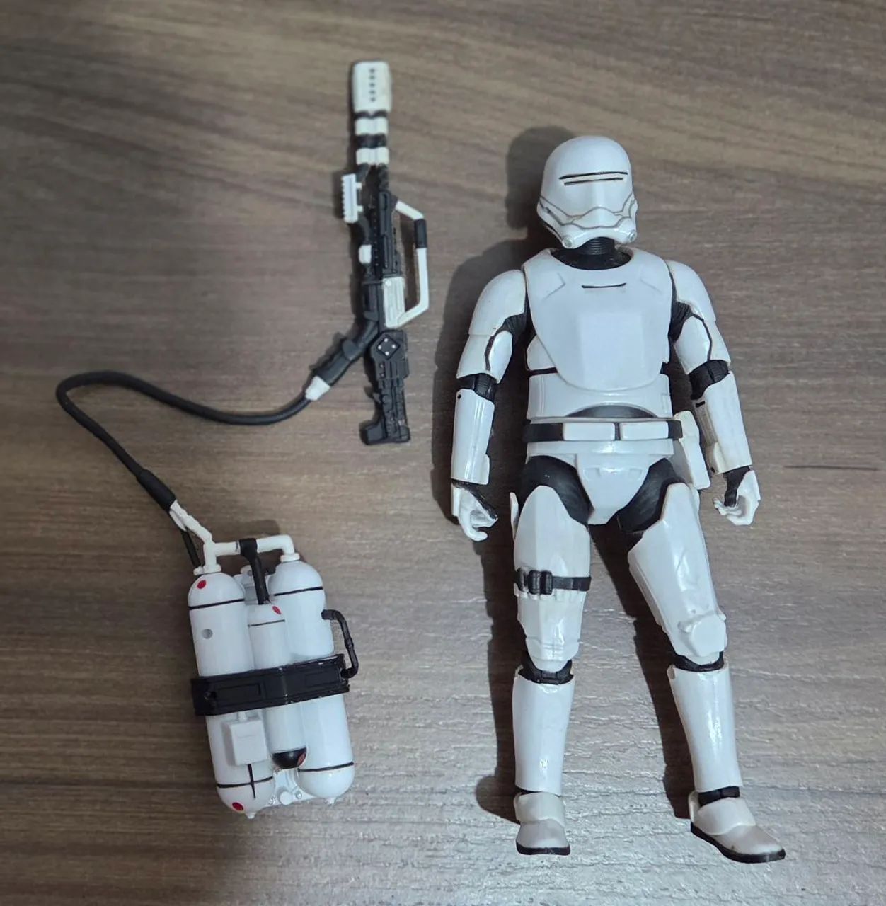 Bonecos Star Wars Black Series Flame Trooper e Snow Trooper  - Foto 2