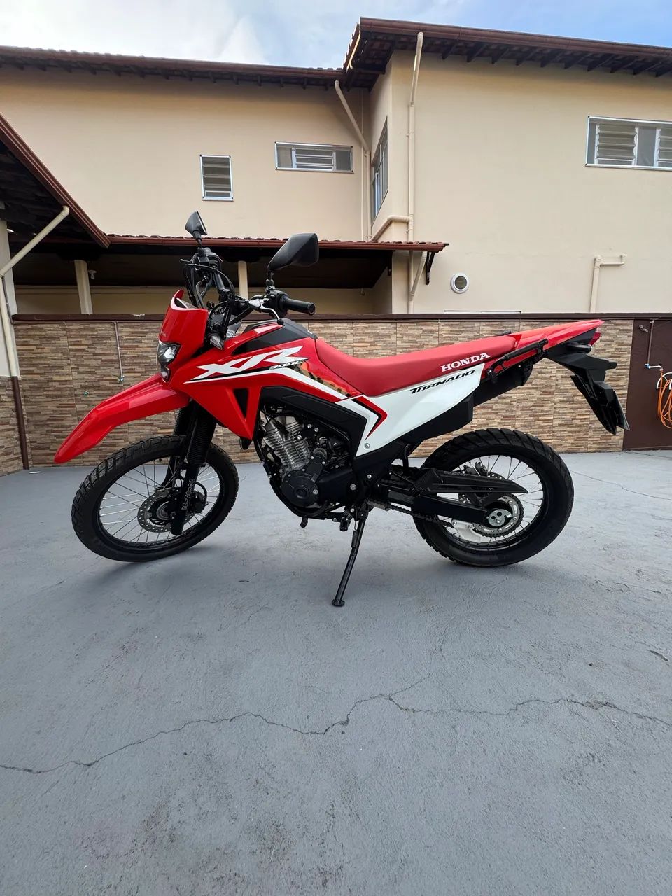 Tornado 300L 