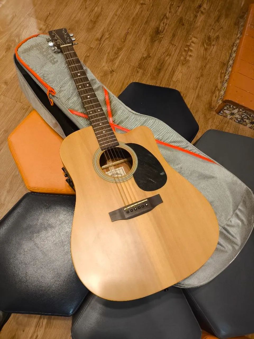 Violão aço Sigma elétrico cap fishman