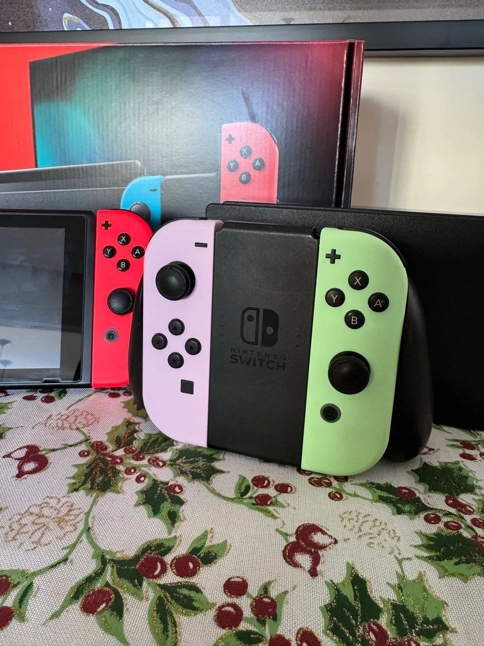 Nintendo Switch 1 nacional + joy-con roxo e verde + case geekshare - Foto 4