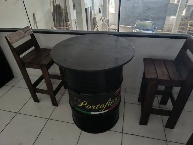 Kit Bistro Barril com Cadeiras - Foto 2