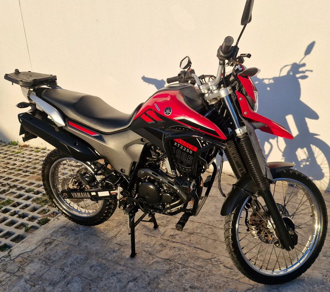 Lander 250 2023 muito conservada - Foto 4